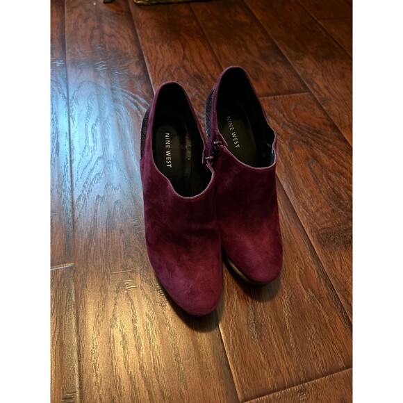 Nine West Purple Suede Stilletos /w Purple Snake Accent Size 9 - Picture 4 of 4